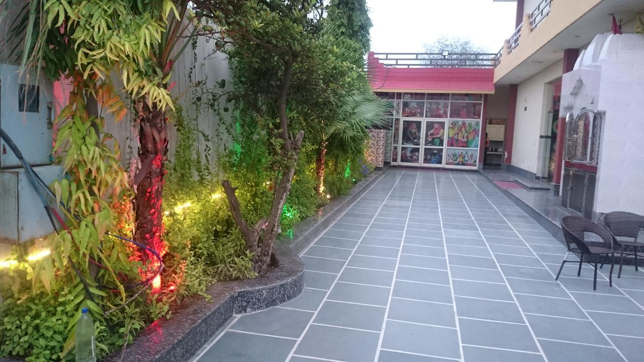 Hotel Primrose Regency Sonipat Exterior foto